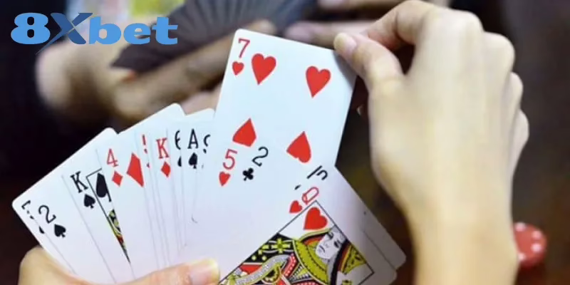 Mẹo Nhớ Bài Tá Lả Dễ Thắng Được Cao Thủ Chia Sẻ Bí Quyết Quan sát đối thủ khi chơi để ghi nhớ thói quen của họ